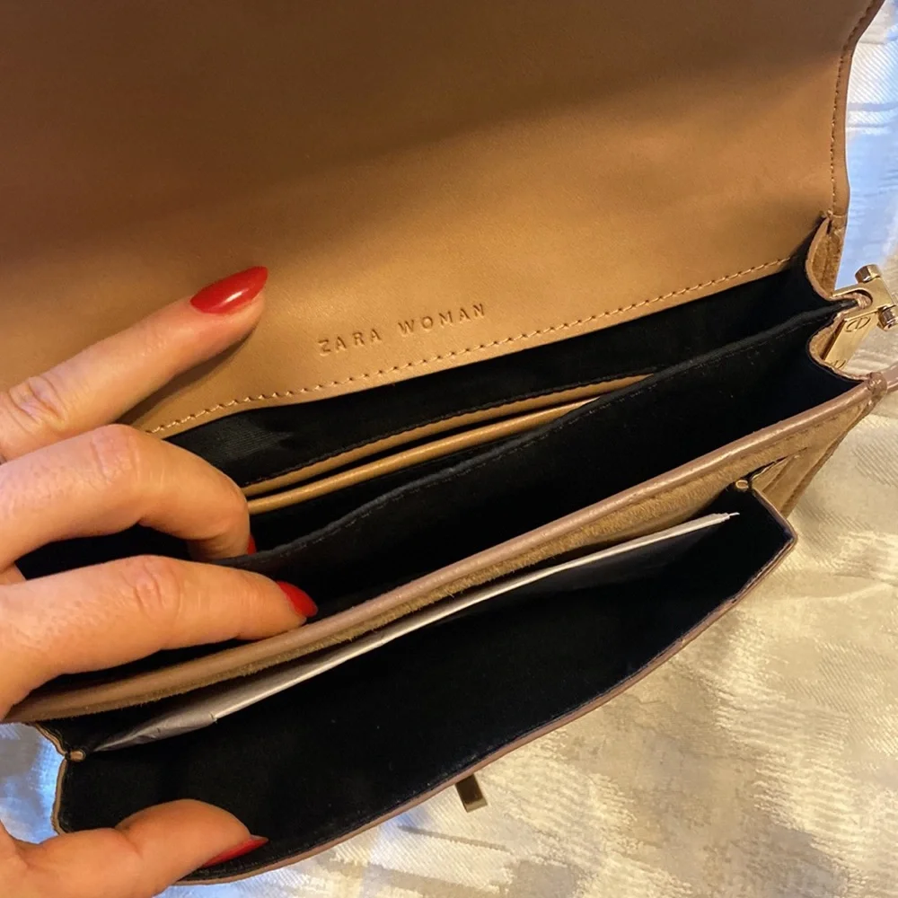 Zara woman’s suede cross body bag - Picture 6 of 6